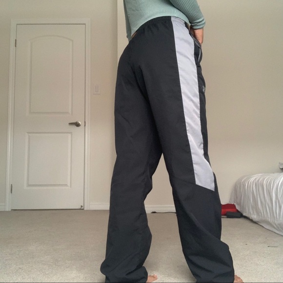 BLACK & GREY UNDER ARMOUR PANTS⚽️ - Picture 3 of 6